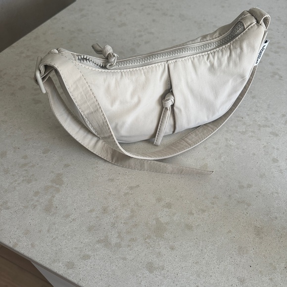 OLEND Cream Nylon Shoulder Bag - Picture 3 of 5